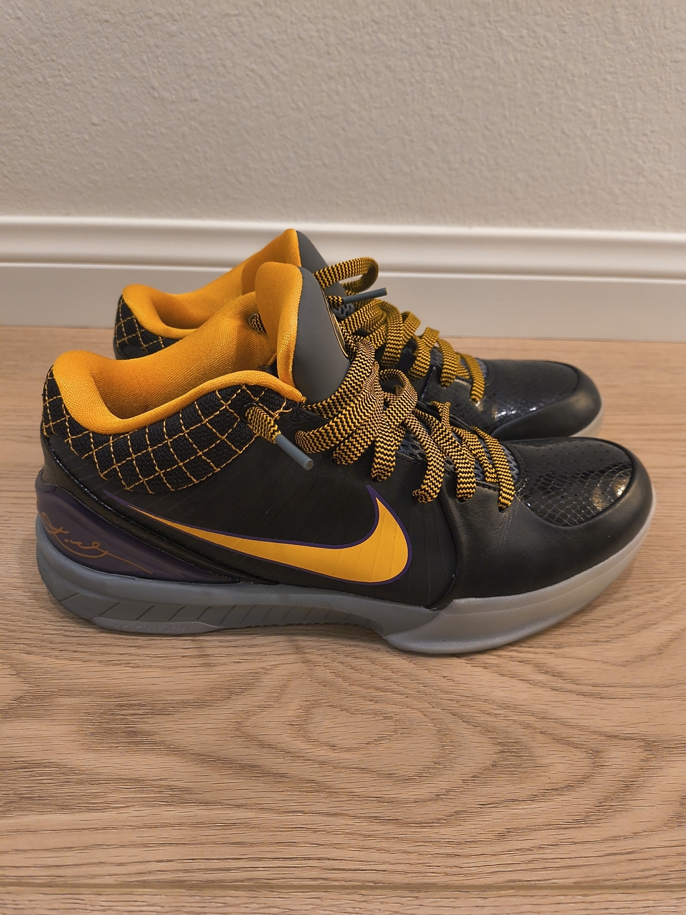 Kobe 4 Protro - Carpe Diem